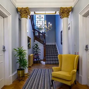 4* Hotel The Clarendon